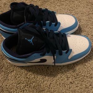 Worn only once lowtop Nikes